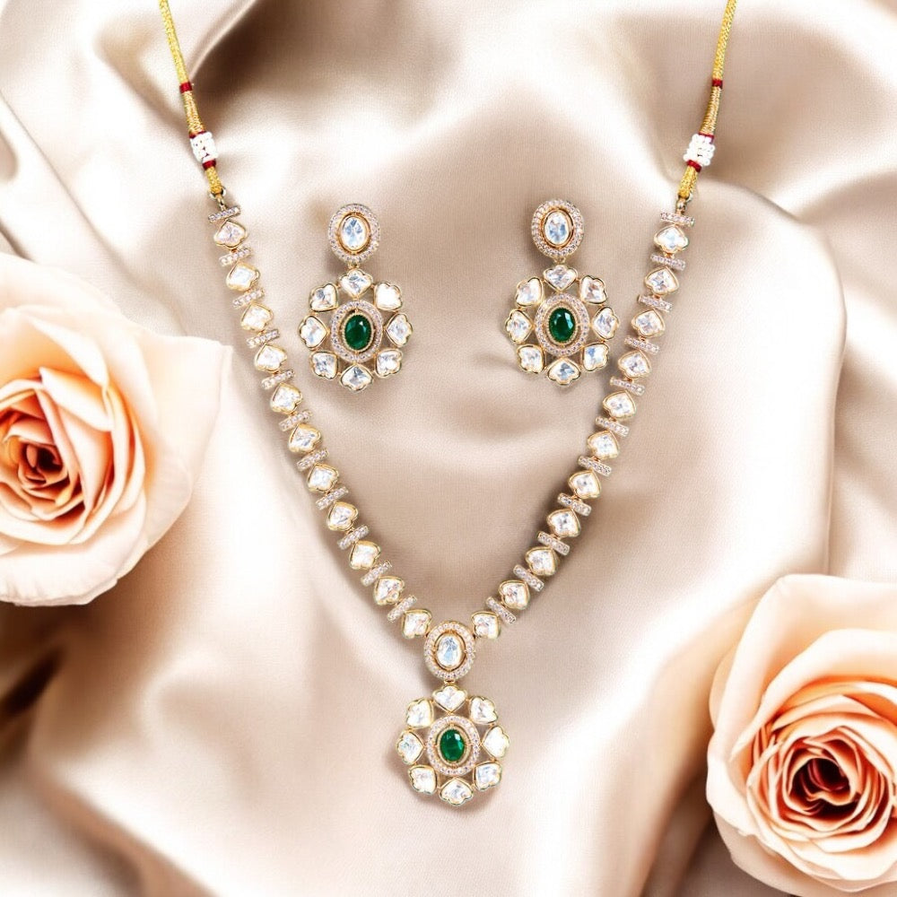 Lavish Giftz Kundan Classic Gold Plated Necklace Set - Green