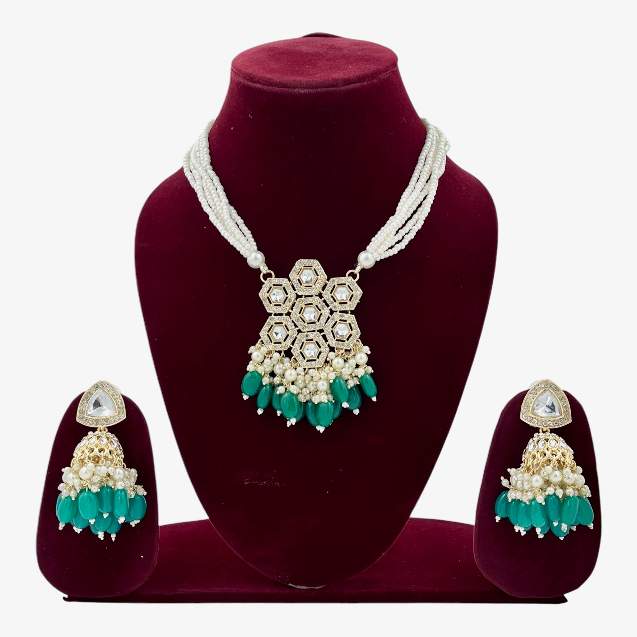 Lavish Giftz Green Kundan Pearl & Bead Necklace Set