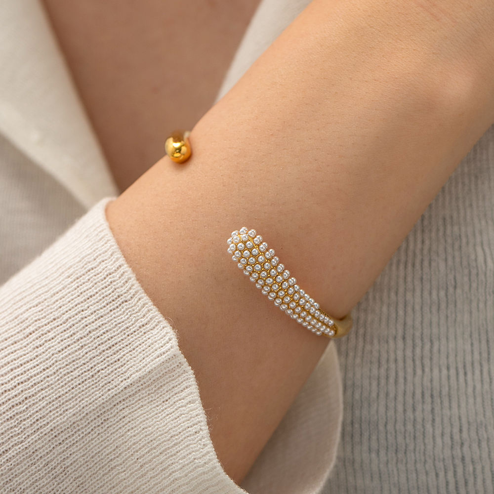 Freshwater Pearl Inlaid Open Bangle